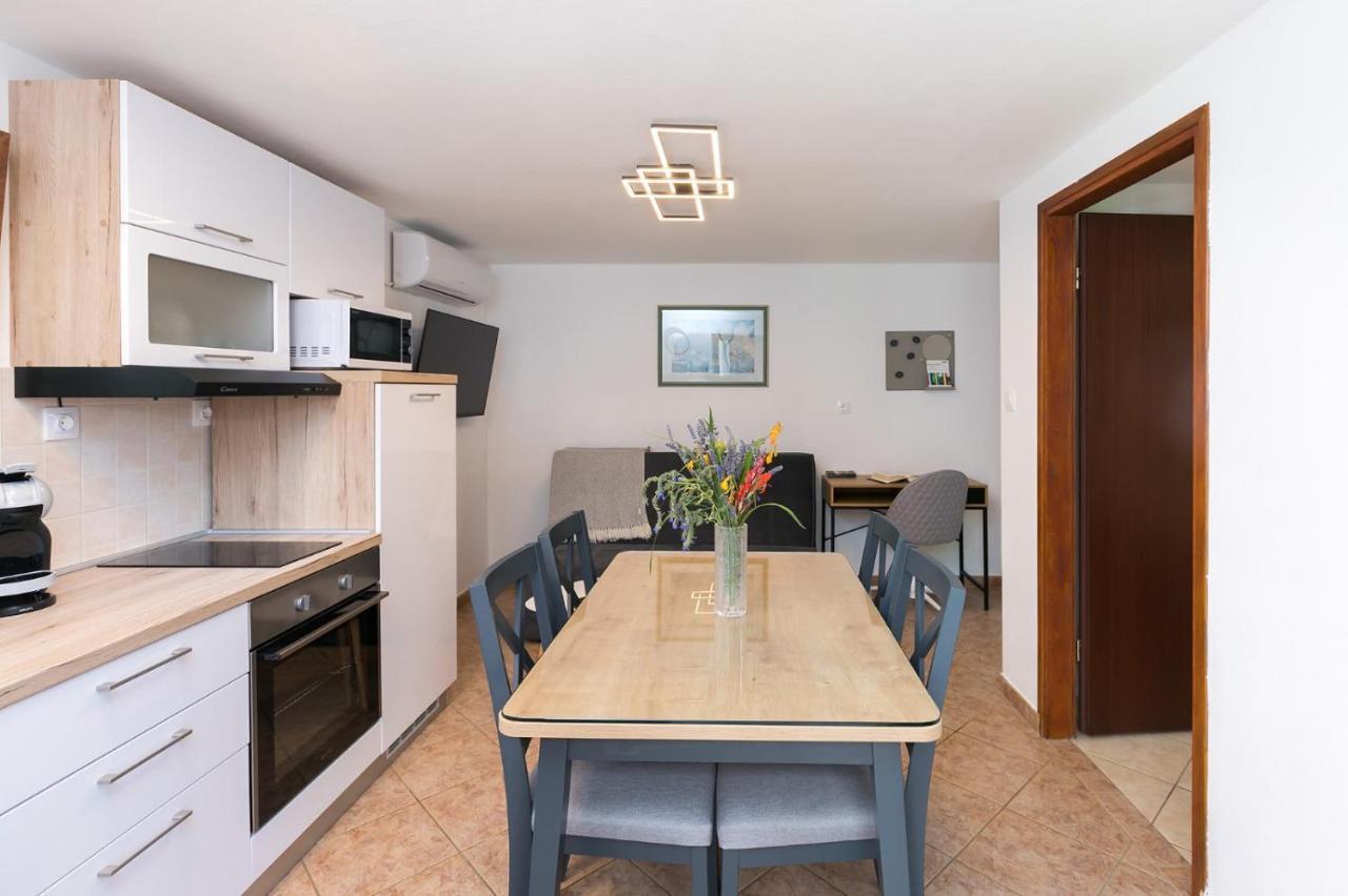 Apartman Lavanda New 2021 Porec Exterior photo